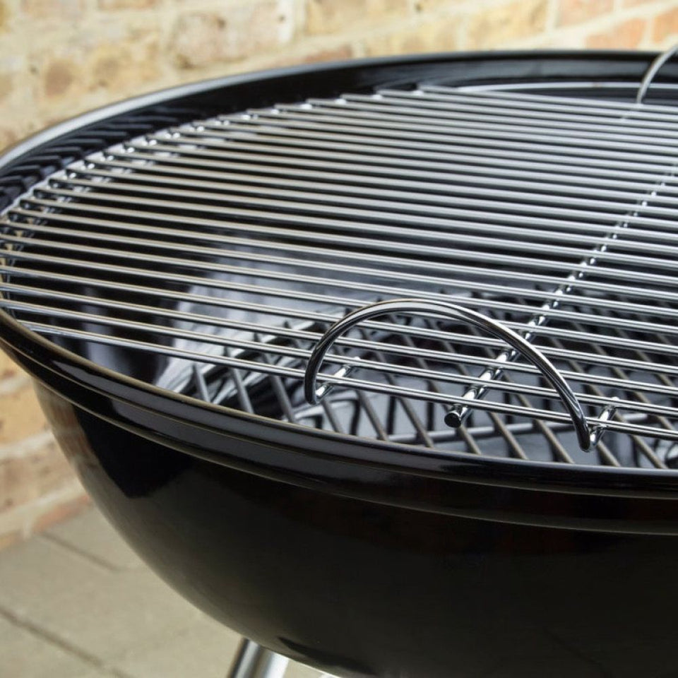 Weber 57cm Black Compact Kettle Charcoal Barbecue (1321004)